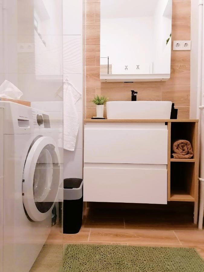Shine Apartman Szentgotthárd Exteriör bild